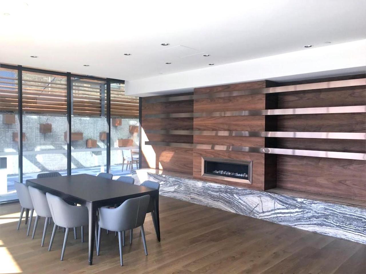 Deluxe And Brand New Lakeside Apartment Мелбърн Екстериор снимка